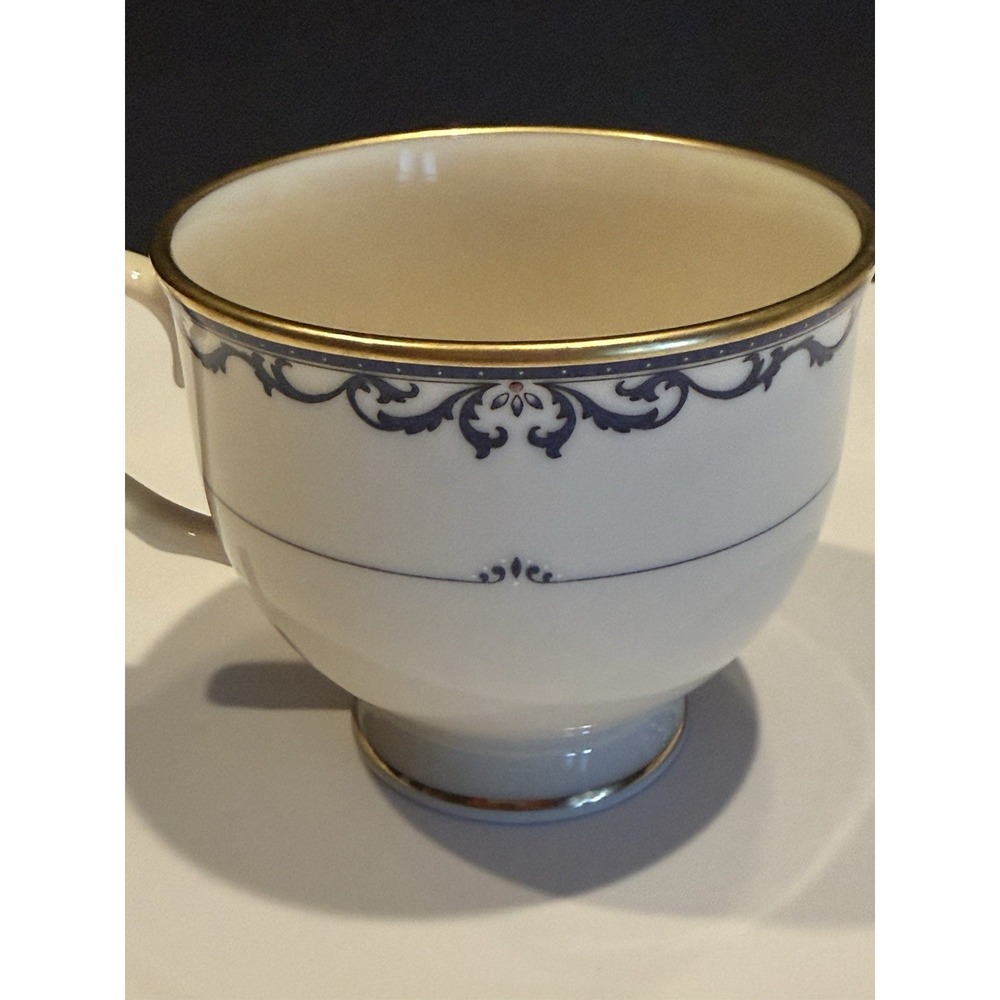 Lenox Liberty Presidential Collection Blue Scroll Gold Trim USA  Tea Cup - Picture 2 of 6